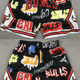Men's Chicago Bulls Black Shorts (Run Small)