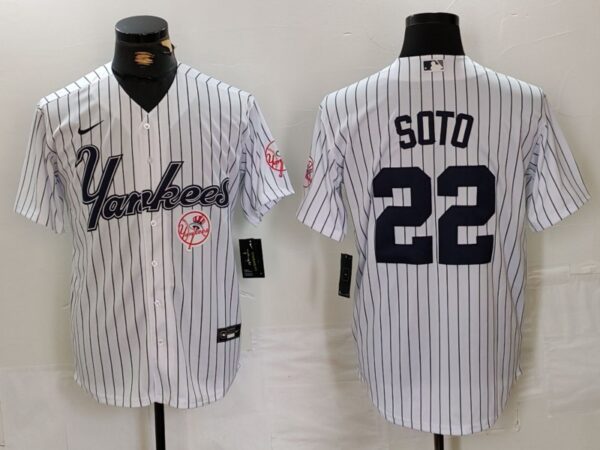 Men's New York Yankees #22 Juan Soto White Cool Base Stitched Baseball Jerseys