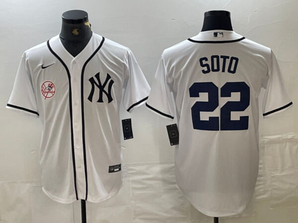 Men's New York Yankees #22 Juan Soto White Cool Base Stitched Baseball Jersey