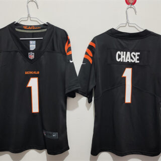 Women's Cincinnati Bengals #1 Ja'Marr Chase Black Vapor Stitched Football Jersey(Run Small)