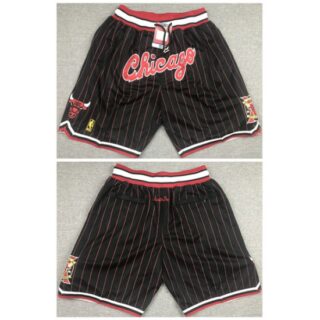 Mens Chicago Bulls Black Mitchell&Ness Shorts (Run Small)